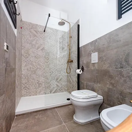 L'accademia Dei Sogni 4*